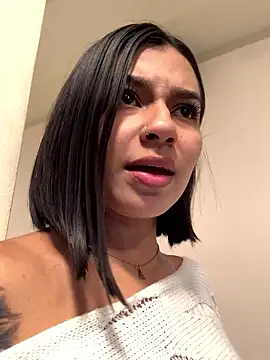 Snapshot of AlyssaRay chatting on 01-10-26, 06:58 AlyssaRay online show from 01-10-26, 06:58