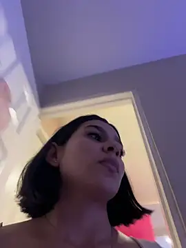 AlyssaRay online show from 04-05-26, 12:12