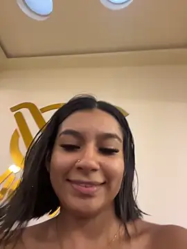 Snapshot of AlyssaRay chatting on 05-15-26, 05:00 AlyssaRay online show from 05-15-26, 05:00