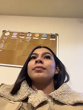 AlyssaRay online show from 04-04-26, 11:39