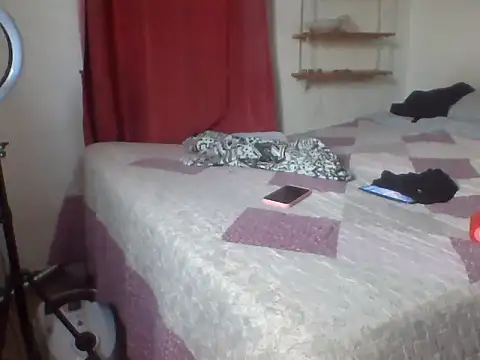 gatitachilena2 online show from 02-08-26, 10:51