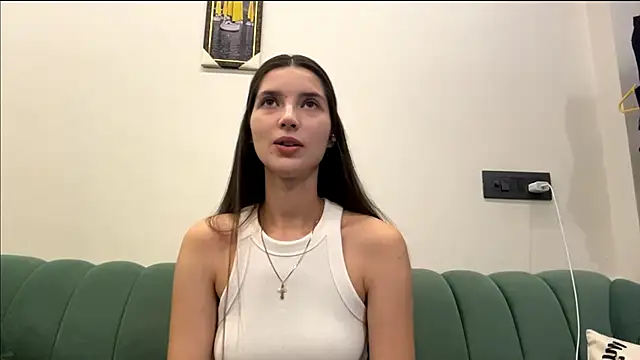 AlessiaChen online show from 10-18-25, 07:43