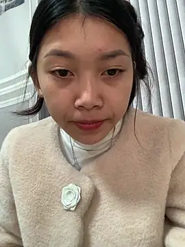 linh-lan1 online show from 01-15-26, 04:38