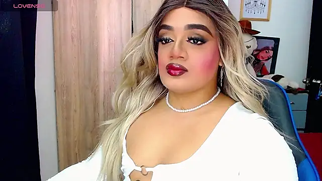 Snapshot of Sofiabigcock22 chatting on 01-12-26, 05:31 Sofiabigcock22 online show from 01-12-26, 05:31