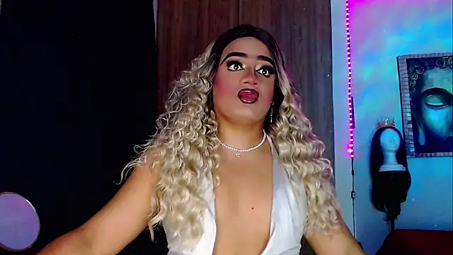 Snapshot of Sofiabigcock22 chatting on 02-07-26, 11:29 Sofiabigcock22 online show from 02-07-26, 11:29