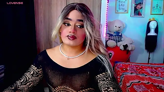 Snapshot of Sofiabigcock22 chatting on 02-17-26, 12:02 Sofiabigcock22 online show from 02-17-26, 12:02