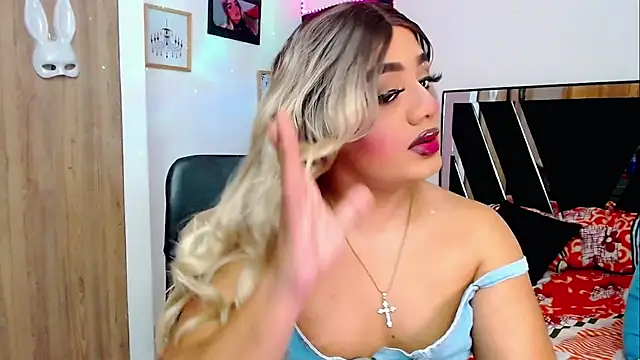 Snapshot of Sofiabigcock22 chatting on 12-03-25, 10:36 Sofiabigcock22 online show from 12-03-25, 10:36