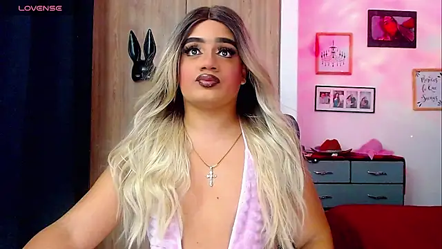 Snapshot of Sofiabigcock22 chatting on 12-18-25, 04:50 Sofiabigcock22 online show from 12-18-25, 04:50