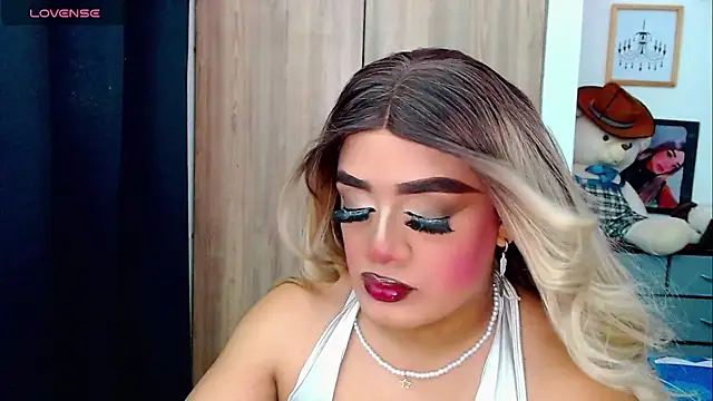 Snapshot of Sofiabigcock22 chatting on 01-14-26, 06:00 Sofiabigcock22 online show from 01-14-26, 06:00