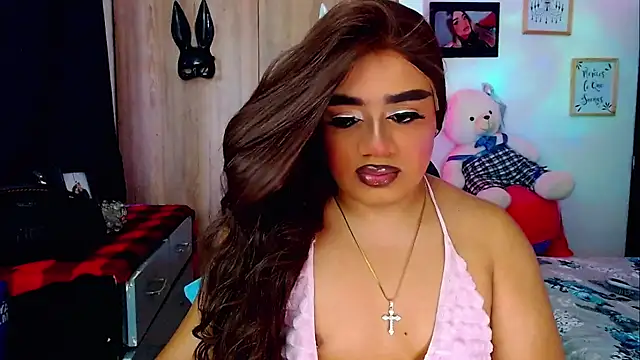 Snapshot of Sofiabigcock22 chatting on 11-22-25, 12:04 Sofiabigcock22 online show from 11-22-25, 12:04