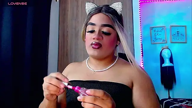 Snapshot of Sofiabigcock22 chatting on 02-12-26, 04:12 Sofiabigcock22 online show from 02-12-26, 04:12