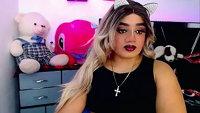 Snapshot of Sofiabigcock22 chatting on 11-02-25, 12:37 Sofiabigcock22 online show from 11-02-25, 12:37