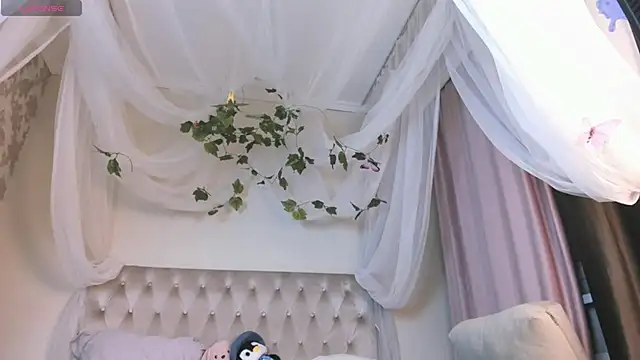 Snapshot of Gongjulee chatting on 10-24-25, 12:31 Gongjulee online show from 10-24-25, 12:31