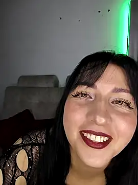 kitten25-hott online show from 10-22-25, 02:00