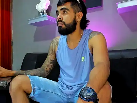 black kameron  online show from 11-10-25, 08:58