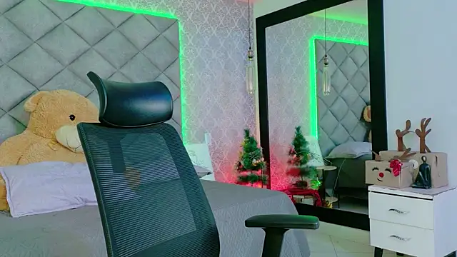 CARO ADAMS1 online show from 01-11-26, 12:12