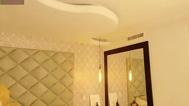 CARO ADAMS1 online show from 02-12-26, 10:37