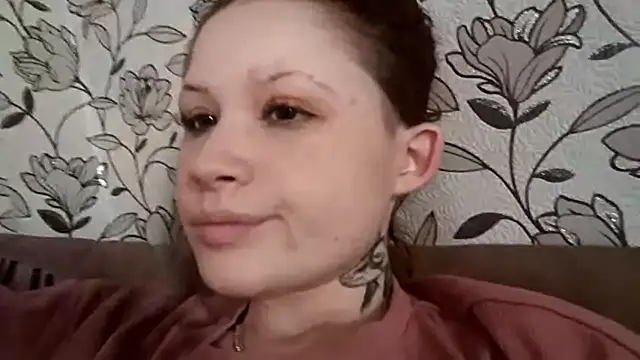 FrostNymph online show from 10-19-25, 07:33