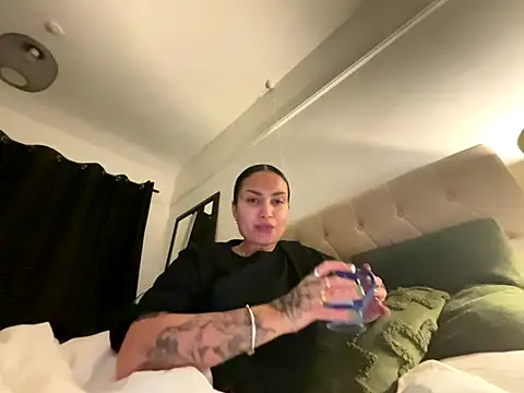 sexygoddessjessy online show from 01-08-26, 07:42