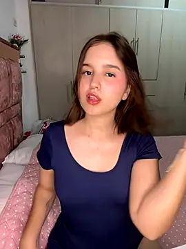 MIACUTEE  online show from 11-21-25, 06:23