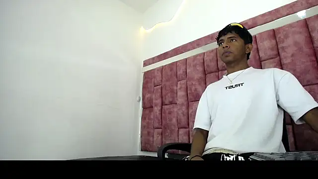 Mick storm online show from 04-18-26, 07:07