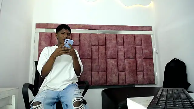 Mick storm online show from 03-08-26, 07:17