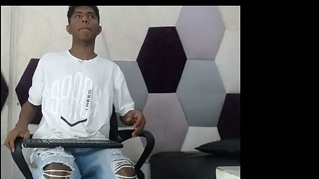 Mick storm online show from 02-19-26, 07:00