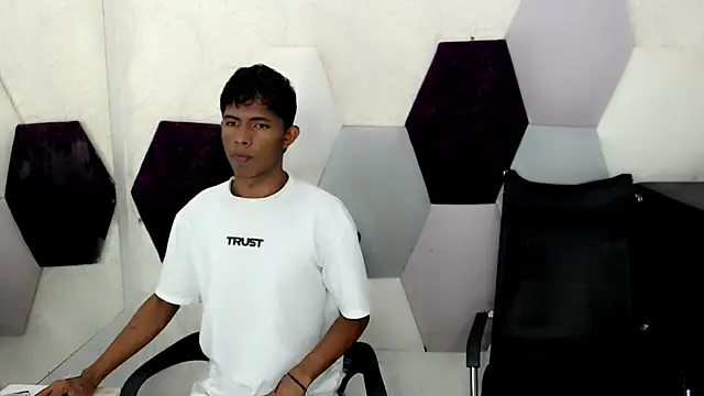 Mick storm online show from 11-15-25, 07:07