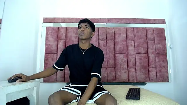 Mick storm online show from 03-11-26, 07:19