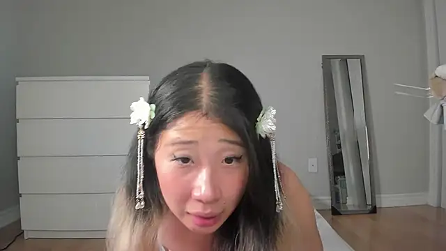 Jiwooe online show from 06-21-26, 12:05