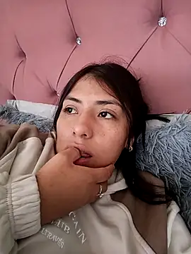 Esmeralda baby online show from 01-07-26, 03:28