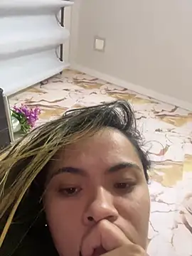 safadinhaquenteW online show from 07-08-26, 01:19