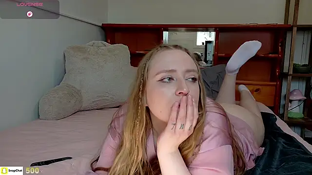 Pattyworld69 online show from 04-17-26, 04:21