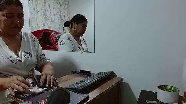  Danna Milf  online show from 11-27-25, 12:38