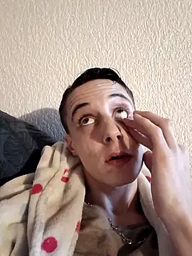 Snapshot of fresh-laD chatting on 02-03-26, 01:49 fresh-laD online show from 02-03-26, 01:49