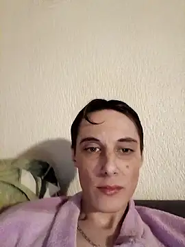 Snapshot of fresh-laD chatting on 01-10-26, 10:38 fresh-laD online show from 01-10-26, 10:38