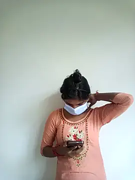 Snapshot of Hina_School chatting on 10-15-25, 04:55 Hina School online show from 10-15-25, 04:55