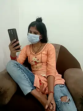 Snapshot of Hina_School chatting on 10-14-25, 04:51 Hina School online show from 10-14-25, 04:51