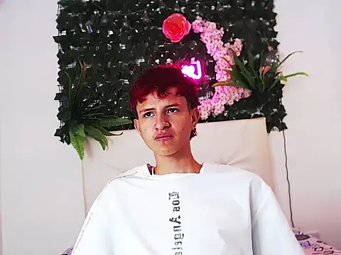 Snapshot of ANDRES_ANTONIO chatting on 10-19-25, 12:46 ANDRES ANTONIO online show from 10-19-25, 12:46