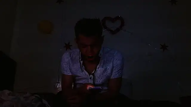 Snapshot of picante70_ chatting on 10-18-25, 10:50 picante70  online show from 10-18-25, 10:50