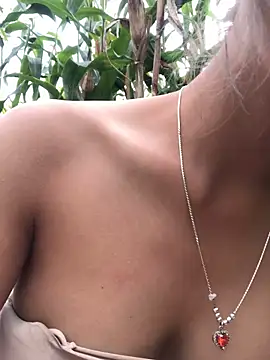 namicute online show from 11-16-25, 02:05