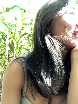 namicute online show from 11-25-25, 05:41