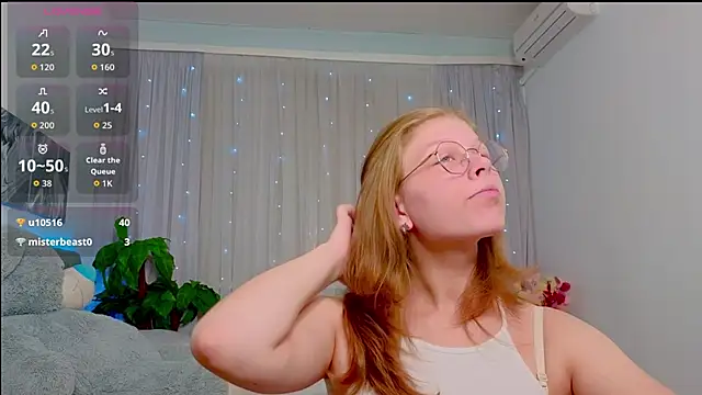 Snapshot of Angelie__Eyes chatting on 10-19-25, 10:29 Angelie Eyes online show from 10-19-25, 10:29