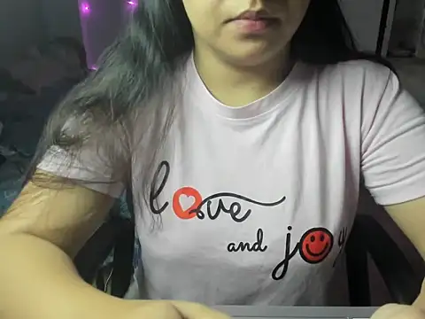 Divya68 online show from 10-28-25, 05:12