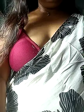 Snapshot of SX-ANA chatting on 11-01-25, 07:02 SX-ANA online show from 11-01-25, 07:02