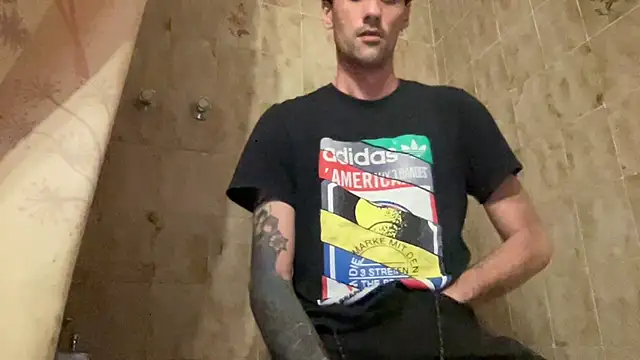 lucky1661 online show from 10-26-25, 01:28