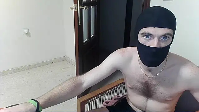 Snapshot of ZorroRomeo chatting on 10-15-25, 05:10 ZorroRomeo online show from 10-15-25, 05:10