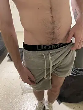 Snapshot of ZorroRomeo chatting on 10-13-25, 09:33 ZorroRomeo online show from 10-13-25, 09:33