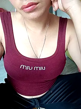 Linh sexyy online show from 08-08-26, 07:48