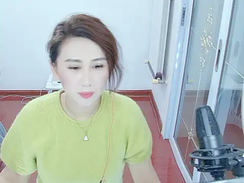 Snapshot of -dandan chatting on 10-22-25, 08:14 -dandan online show from 10-22-25, 08:14